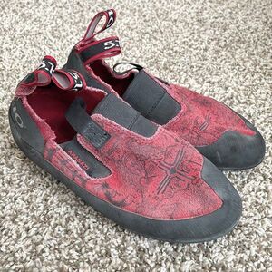 EU 38 - Five Ten Rock Climbing Shoes